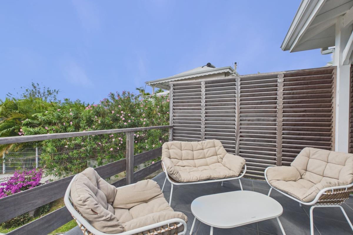 Location villa martinique 12 personnes 4 chambres - salon exterieur